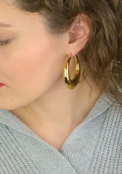 Eleganckie kolczyki damskie Nomination Italy z kolekcji Ecclettica. Wykonane ze stali szlachetnej, pokryte złotym kolorem metodą PVD. Oryginalny produkt z certyfikatem autentyczności (4).JPG